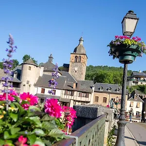 Geniez D'olt Jolie T2 Aménagée Et équipée Village Goelia 2 Piscines Chauffées Hébergement de vacances Saint-Geniez-dʼOlt